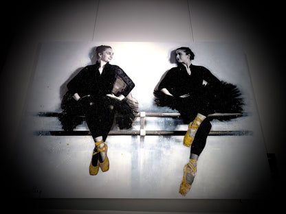Ballet Class / Sitting ballerinas - by Laurence and Lionia