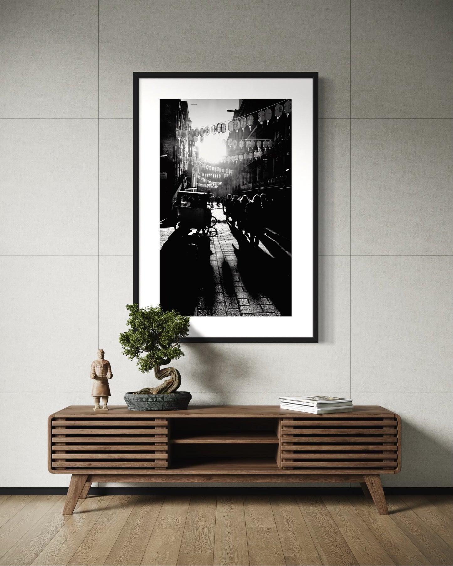 Between the traﬃc / London China town - by Laurence Pang